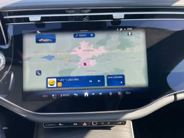 MERCEDES-BENZ E 450 d 4M AMG-ADV  PANO-DACH SUPERSCREEN 360
