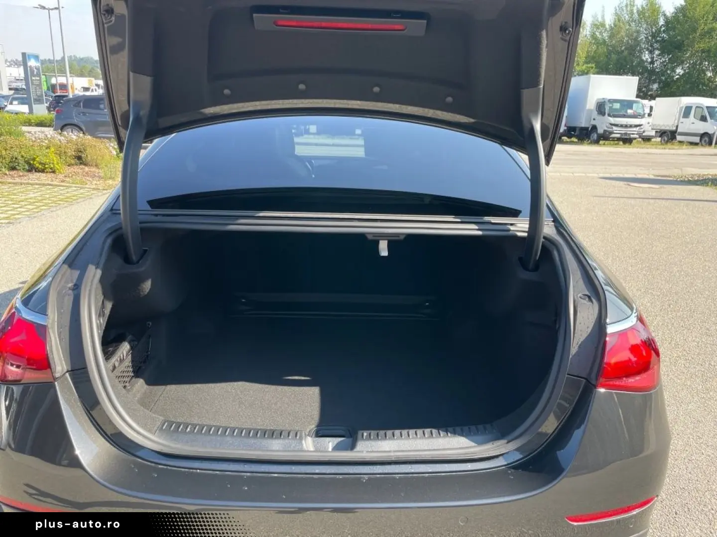 MERCEDES-BENZ E 450 d 4M AMG-ADV  PANO-DACH SUPERSCREEN 360