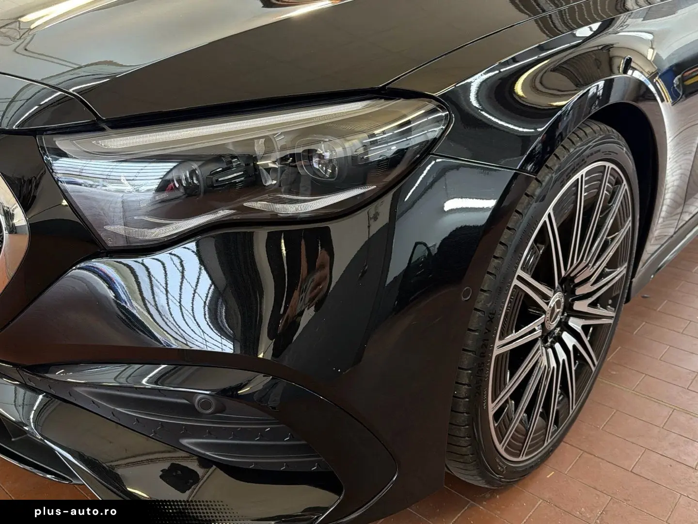 MERCEDES-BENZ E 450 d 4M AMG DigitalLight Pano Distronic AHK
