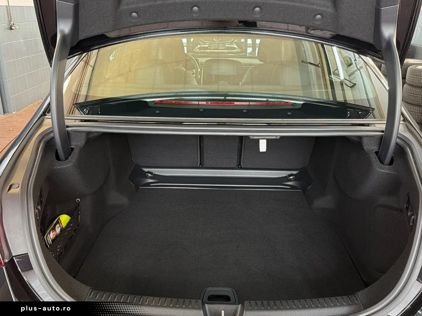 MERCEDES-BENZ E 450 d 4M AMG DigitalLight Pano Distronic AHK