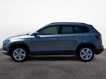 SKODA Karoq Selection 4x4 TDI DSG ACC NAVI KAMERA
