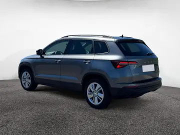 SKODA Karoq Selection 4x4 TDI DSG ACC NAVI KAMERA