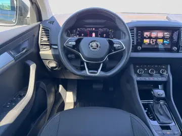 SKODA Karoq Selection 4x4 TDI DSG ACC NAVI KAMERA
