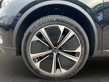 BYD Tang Facelift MY24 AHK