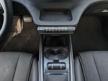 BYD Dolphin 150 kW Comfort NAV LED KAM 1HAND 97 5%SO