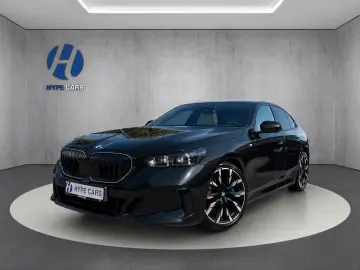 BMW 520d xD M Sport Pro Pano ACC 360 H K AHK HUD 21Z