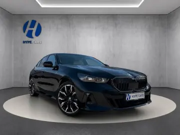 BMW 520d xD M Sport Pro Pano ACC 360 H K AHK HUD 21Z