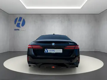 BMW 520d xD M Sport Pro Pano ACC 360 H K AHK HUD 21Z