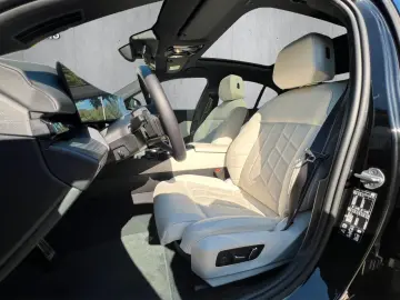 BMW 520d xD M Sport Pro Pano ACC 360 H K AHK HUD 21Z