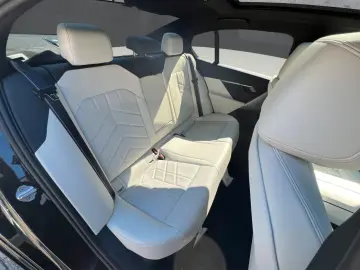 BMW 520d xD M Sport Pro Pano ACC 360 H K AHK HUD 21Z