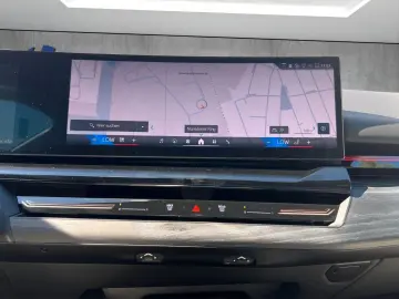 BMW 520d xD M Sport Pro Pano ACC 360 H K AHK HUD 21Z