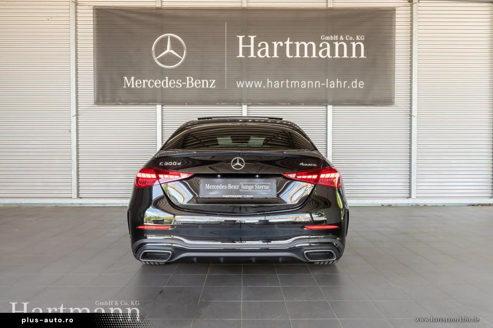 MERCEDES-BENZ C 300 d 4MATIC AMG Premium Panorama Night HUD