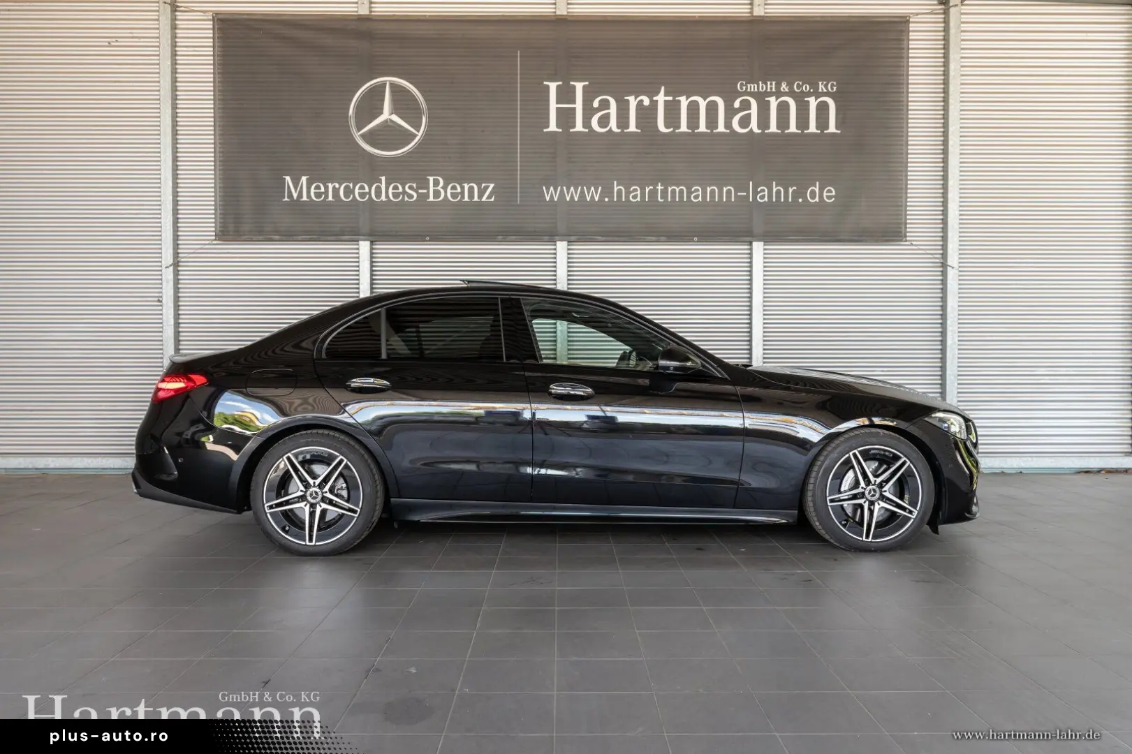 MERCEDES-BENZ C 300 d 4MATIC AMG Premium Panorama Night HUD