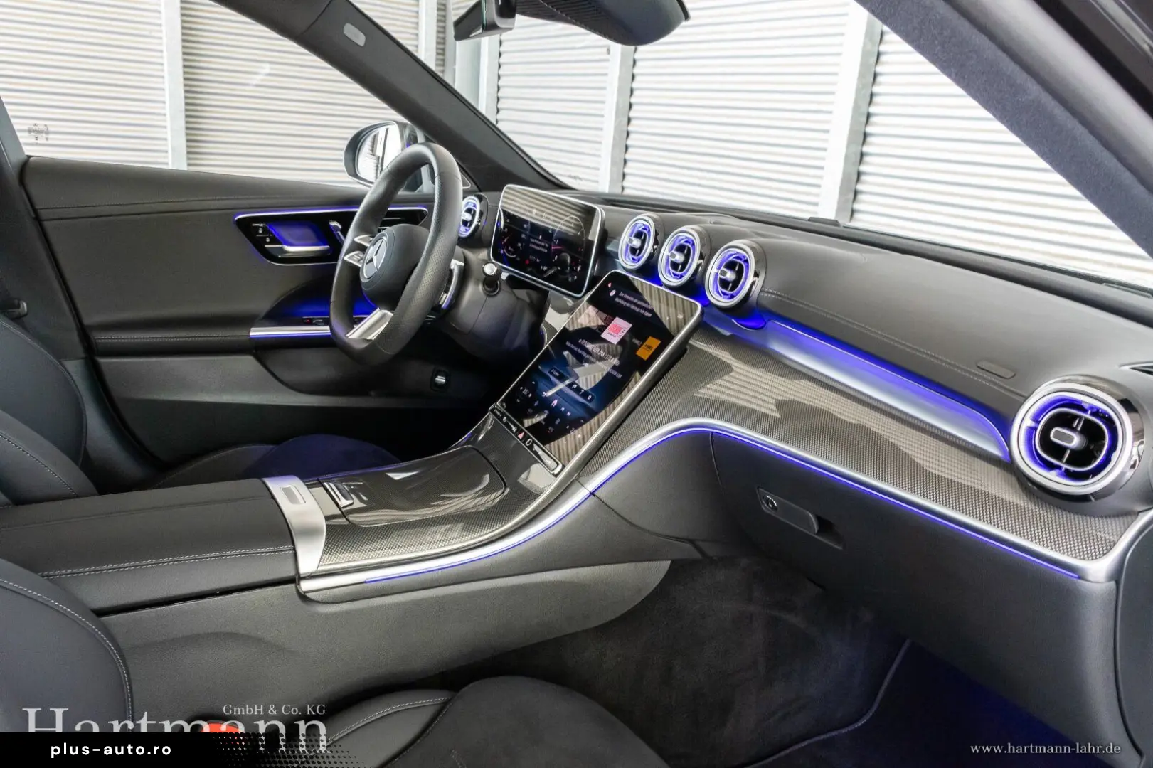 MERCEDES-BENZ C 300 d 4MATIC AMG Premium Panorama Night HUD
