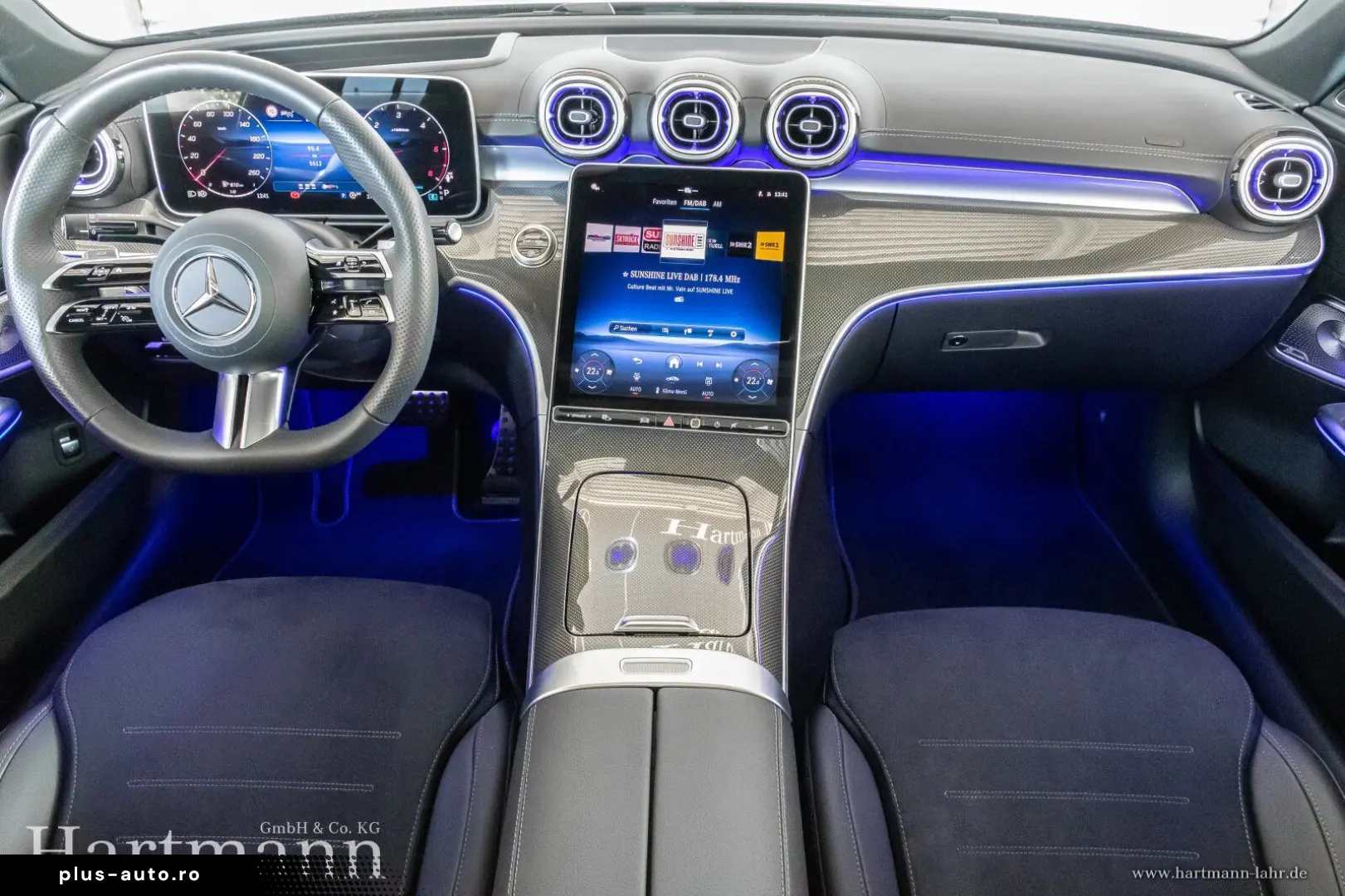 MERCEDES-BENZ C 300 d 4MATIC AMG Premium Panorama Night HUD