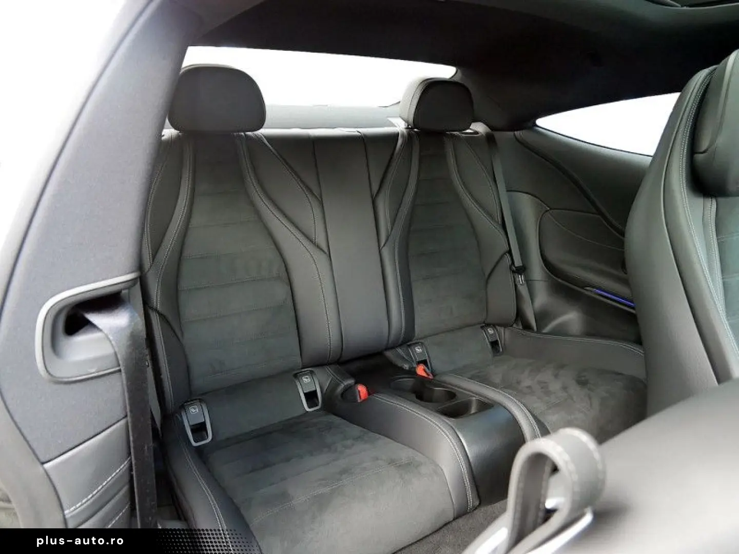 MERCEDES-BENZ CLE 300 e Coupe   AMG MEMO 360 DISTR PDC