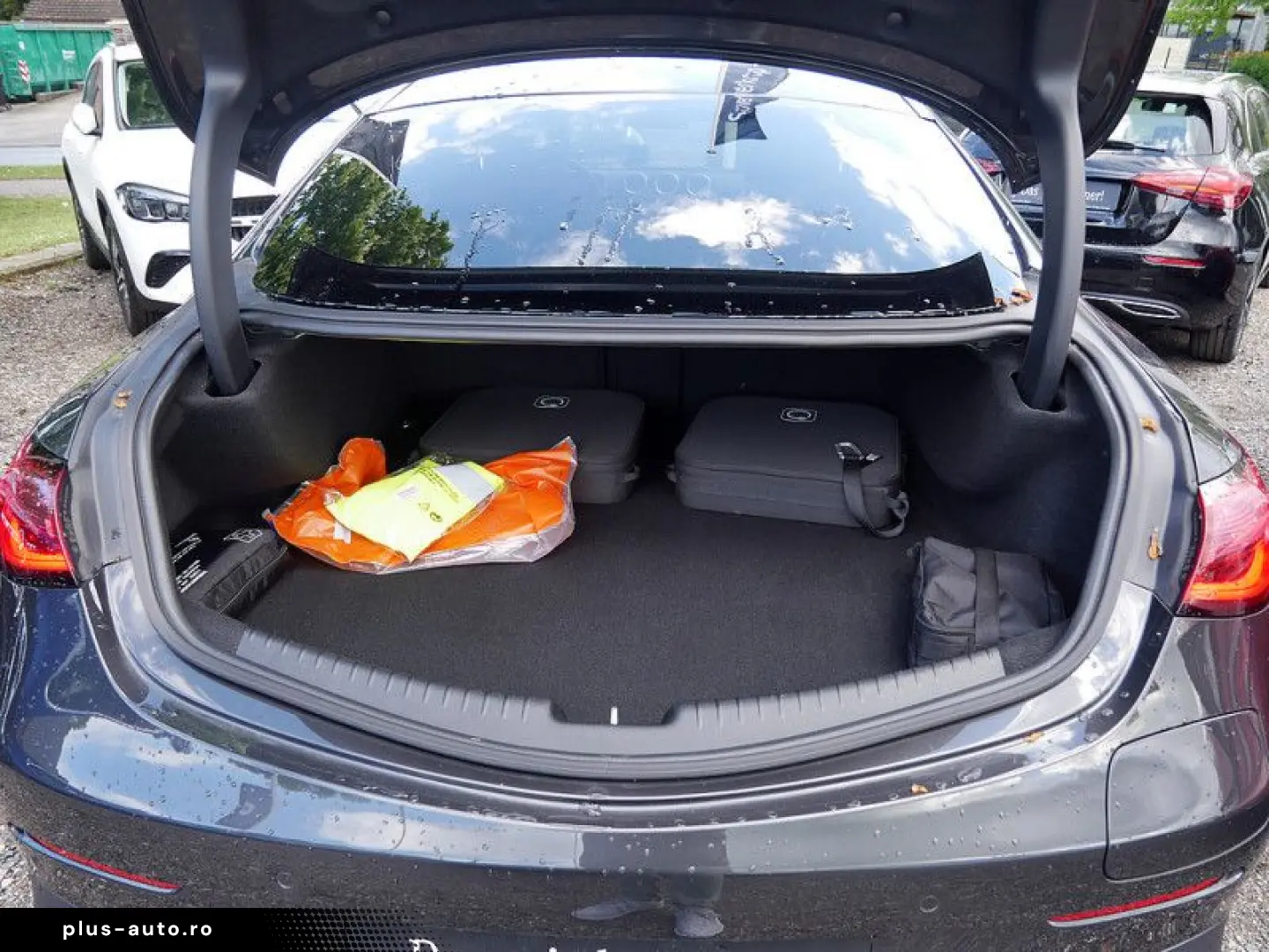 MERCEDES-BENZ CLE 300 e Coupe   AMG MEMO 360 DISTR PDC