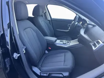 BMW 318d A Lim LiCo  AdpLED ParkAss FernAss RFK SHZ