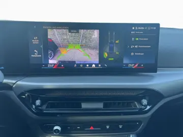 BMW 318d A Lim LiCo  AdpLED ParkAss FernAss RFK SHZ