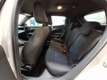 ALFA ROMEO Junior Elettrica 54 kWh ACC LED PDC Carplay