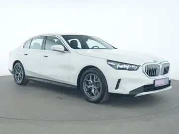 BMW 520i Rückfahrkamera Navi LED Tempomat Sitzheizun