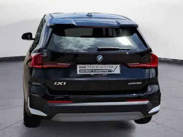 BMW iX1 eDrive20 Sitzhzg. Vorn