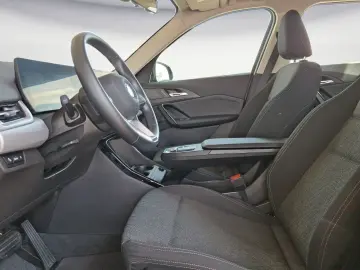 BMW iX1 eDrive20 Sitzhzg. Vorn