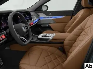 BMW 740d xDrive Navi Tempom.aktiv Panoramadach Bluet