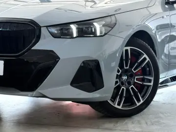BMW 540d xDrive M Sport PRO A-LED ACC IconicGlow AHK