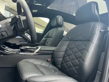 BMW 740d xDrive M Sport SkyPano DA PA Prof Standhz.