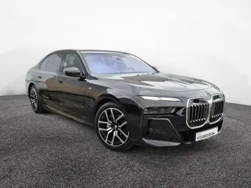 BMW 740d xDrive M-Sport TV LOUNGE SEATING E-TÜREN