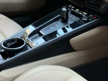 PORSCHE 992 911 Carrera GTS BOSE HA-LENKUNG CARBON VIEW