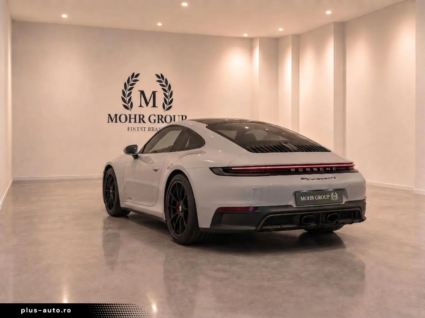 PORSCHE 911 Carrera 4 GTS LIFT Carbon Interieur PTV Plus
