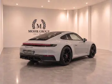 PORSCHE 911 Carrera 4 GTS LIFT Carbon Interieur PTV Plus