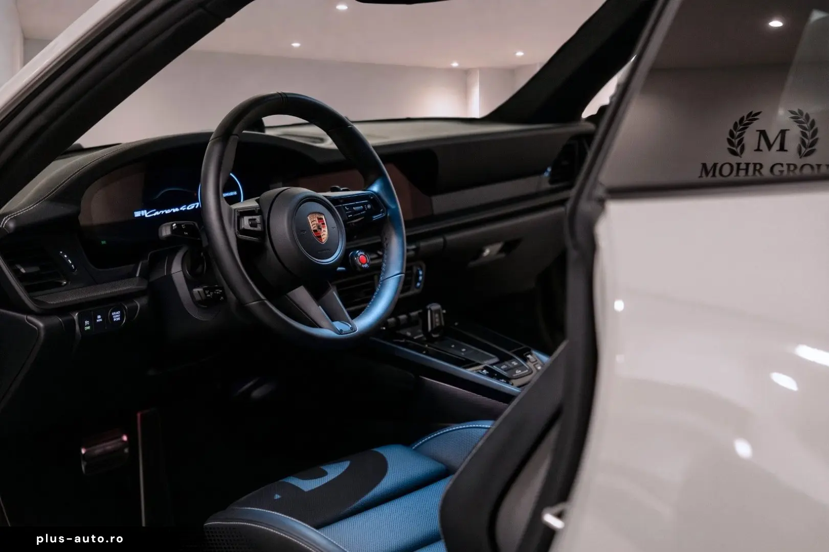 PORSCHE 911 Carrera 4 GTS LIFT Carbon Interieur PTV Plus