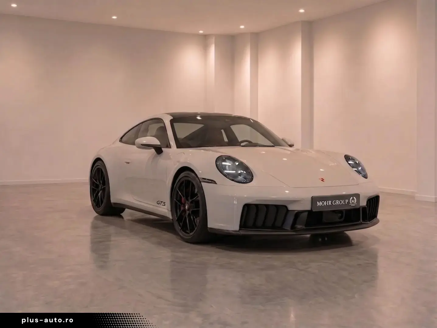 PORSCHE 911 Carrera 4 GTS LIFT Carbon Interieur PTV Plus