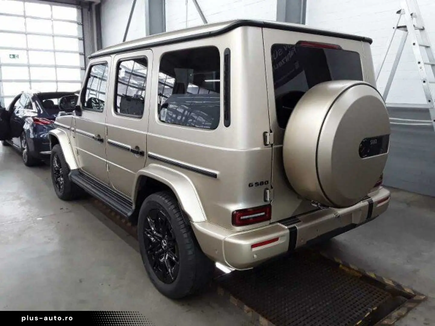 MERCEDES-BENZ G580 AMG Superior DISTR MAGNO FondTV Nigh