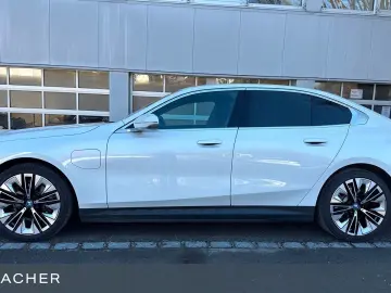 BMW 530e A Lim LCPro.HuD adLED 360  Klima-Sitze