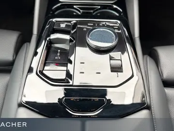 BMW 530e A Lim LCPro.HuD adLED 360  Klima-Sitze