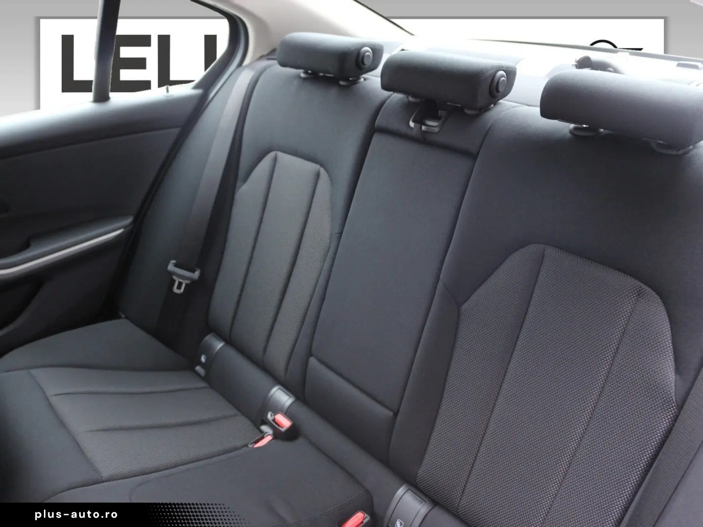 BMW 330e xDrive Limousine DAB Komfortzg. Tempomat