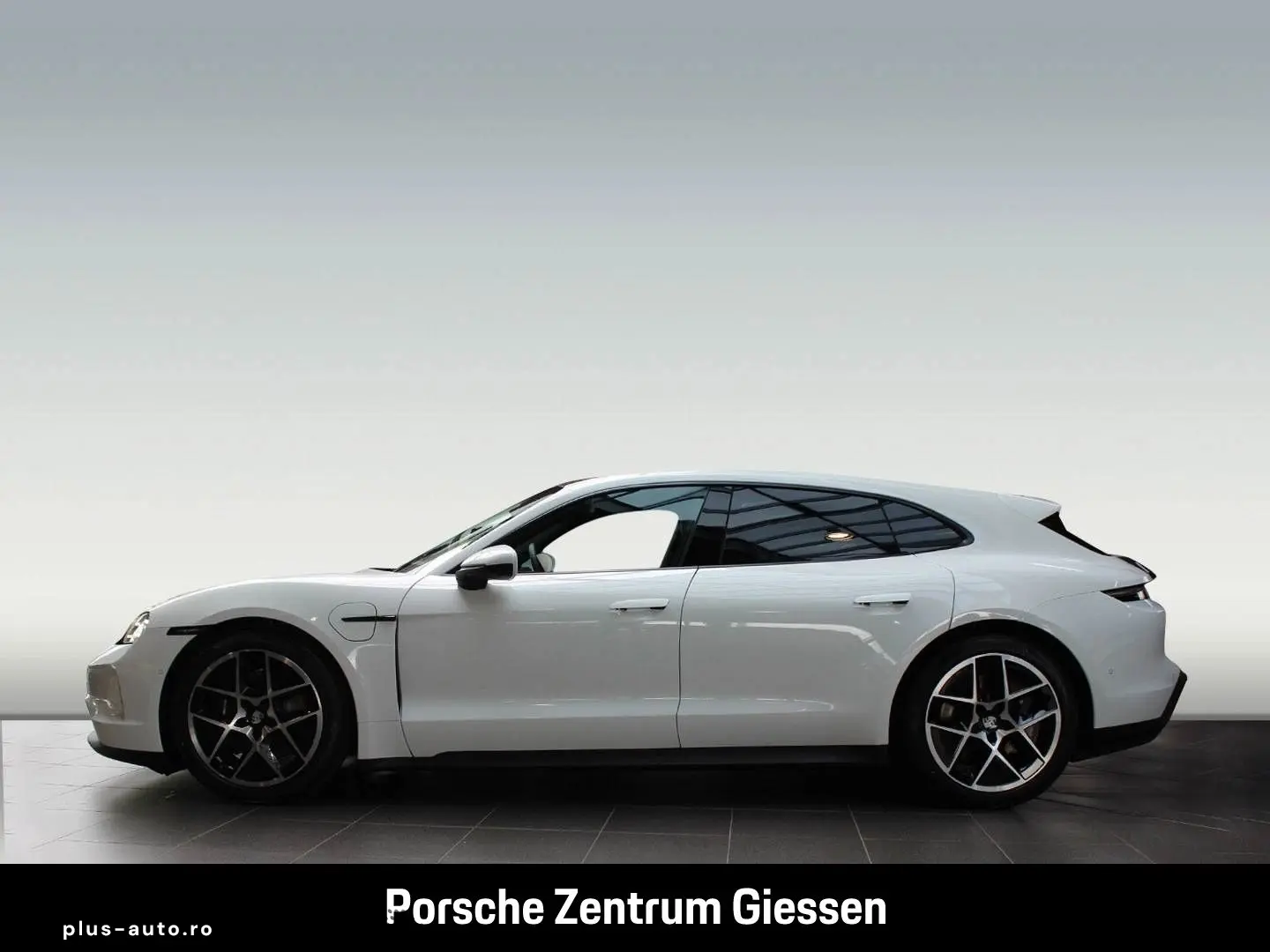 PORSCHE Taycan Sport Turismo HA-Lenkung InnoDrive BOSE