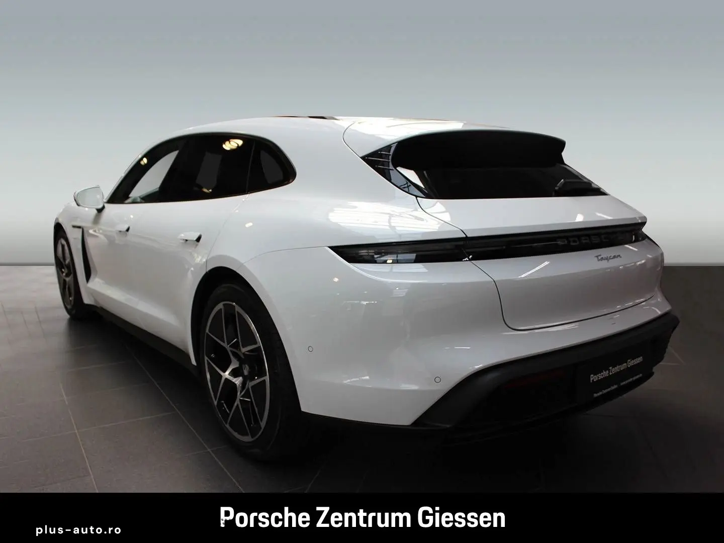 PORSCHE Taycan Sport Turismo HA-Lenkung InnoDrive BOSE