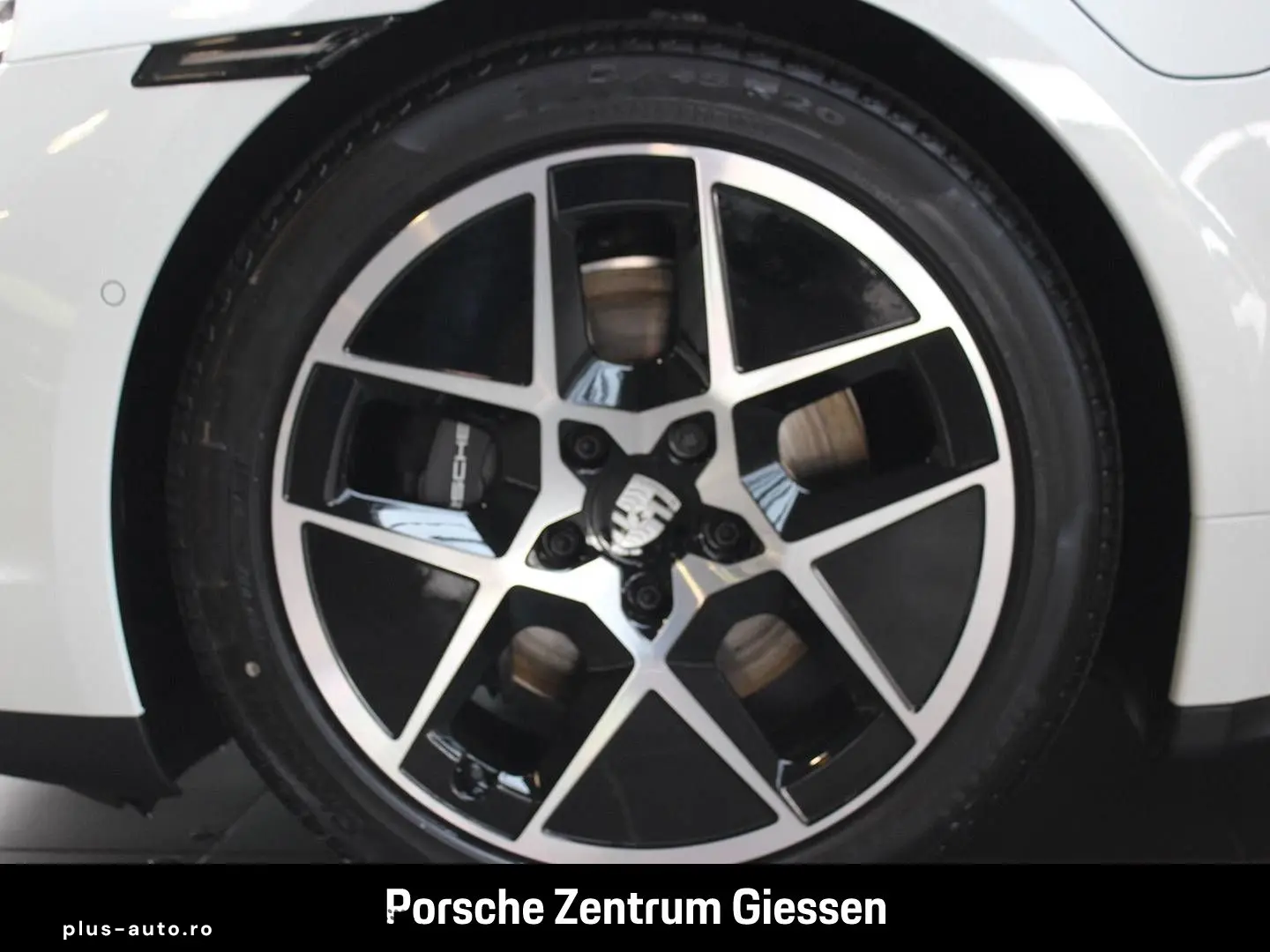 PORSCHE Taycan Sport Turismo HA-Lenkung InnoDrive BOSE