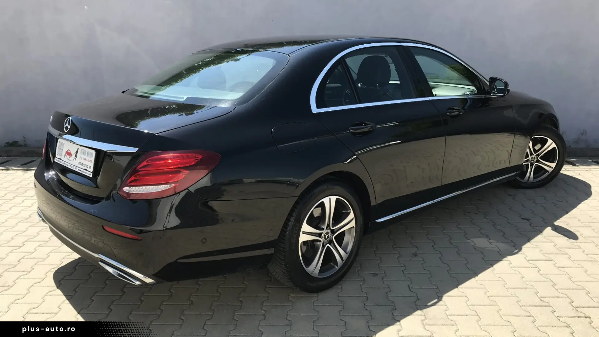 Mercedes-Benz E 220