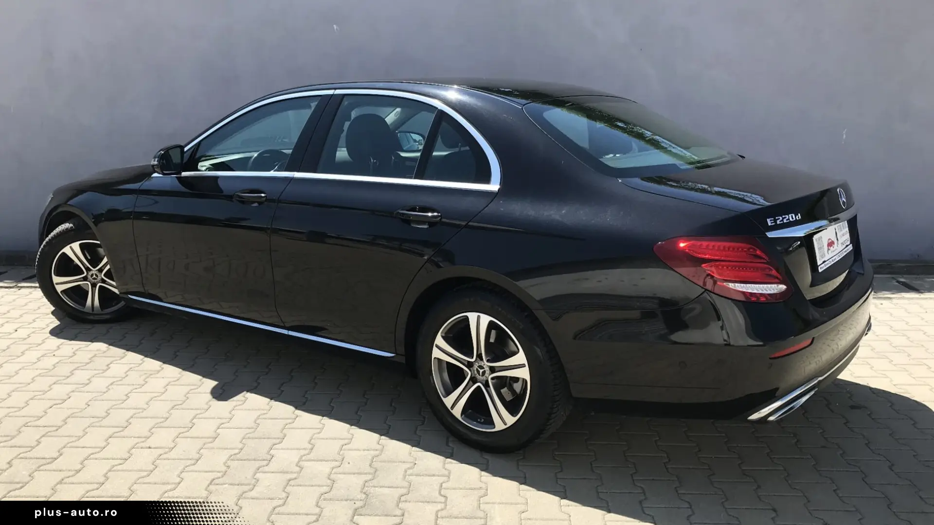 Mercedes-Benz E 220