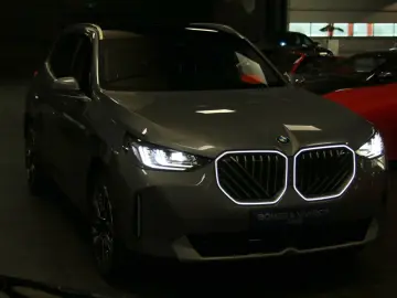 BMW X3 2.0 xDrive Individual Iconic Leder Pano 21
