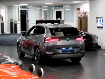 BMW X3 2.0 xDrive Individual Iconic Leder Pano 21