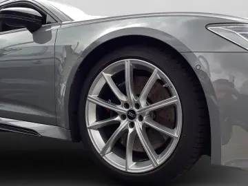 AUDI RS6 Avant TFSI Q RS-AGA LM21 360