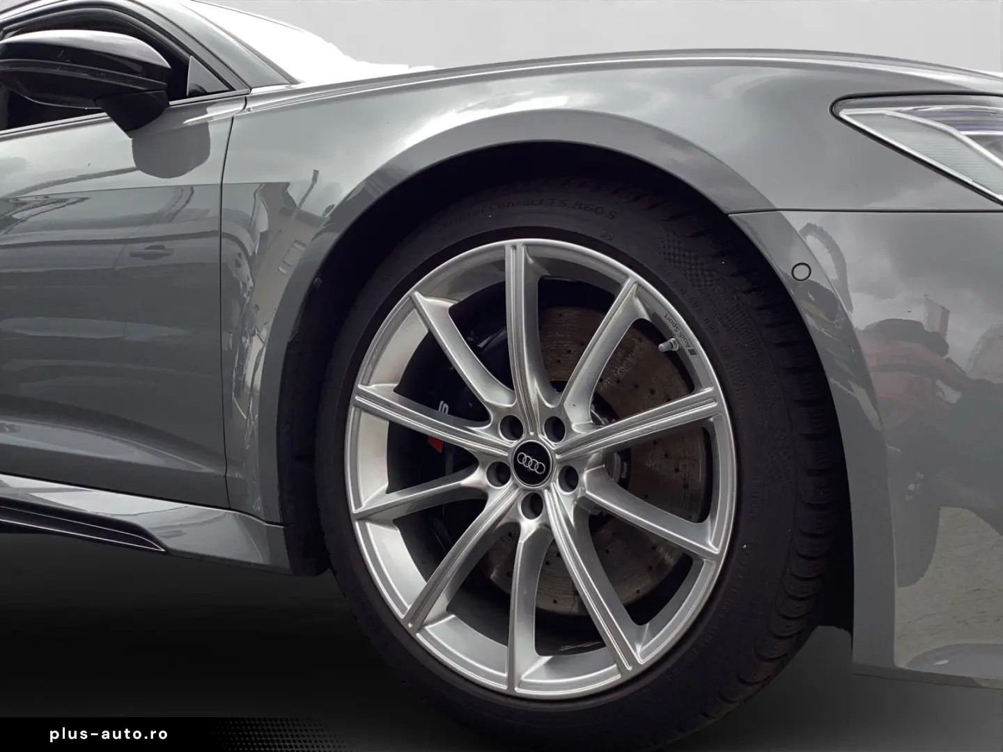 AUDI RS6 Avant TFSI Q RS-AGA LM21 360