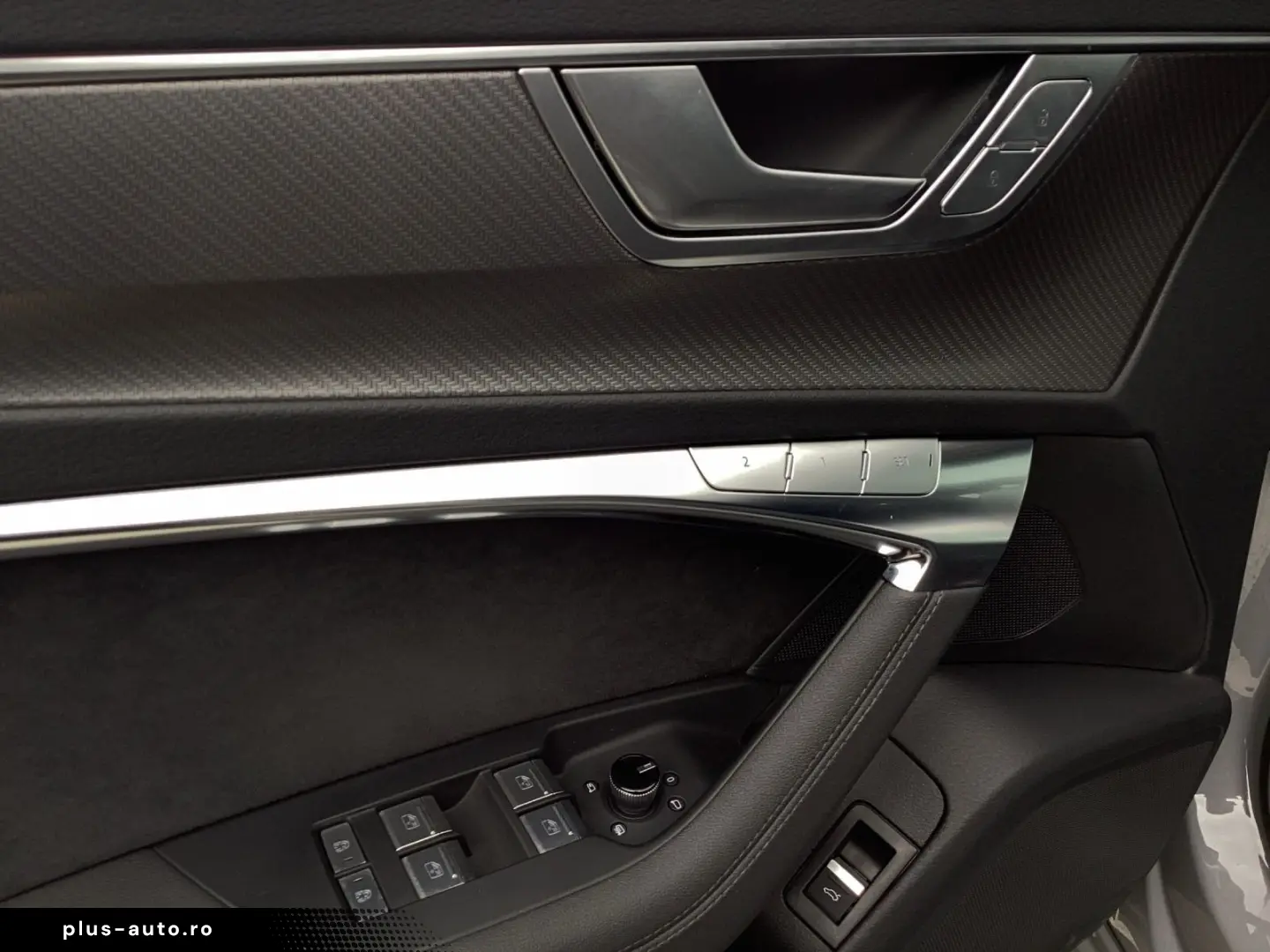 AUDI RS6 Avant TFSI Q RS-AGA LM21 360